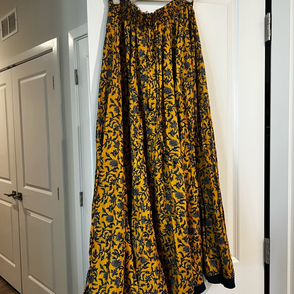 Zara Women's Yellow Floral Maxi Skirt